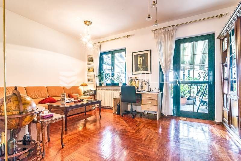 Haus zum Kauf 650.000 € 5 Zimmer 296 m²<br/>Wohnfläche Vrhovec Vrhovec 10000