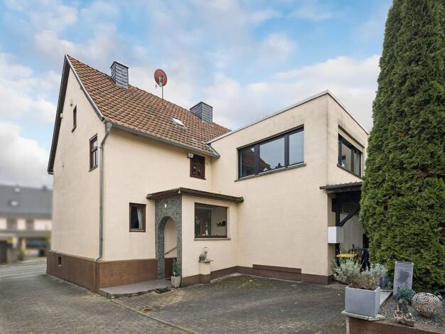 Einfamilienhaus zum Kauf 199.999 € 5 Zimmer 159 m² 365 m² Grundstück Steindorf Wetzlar 35579