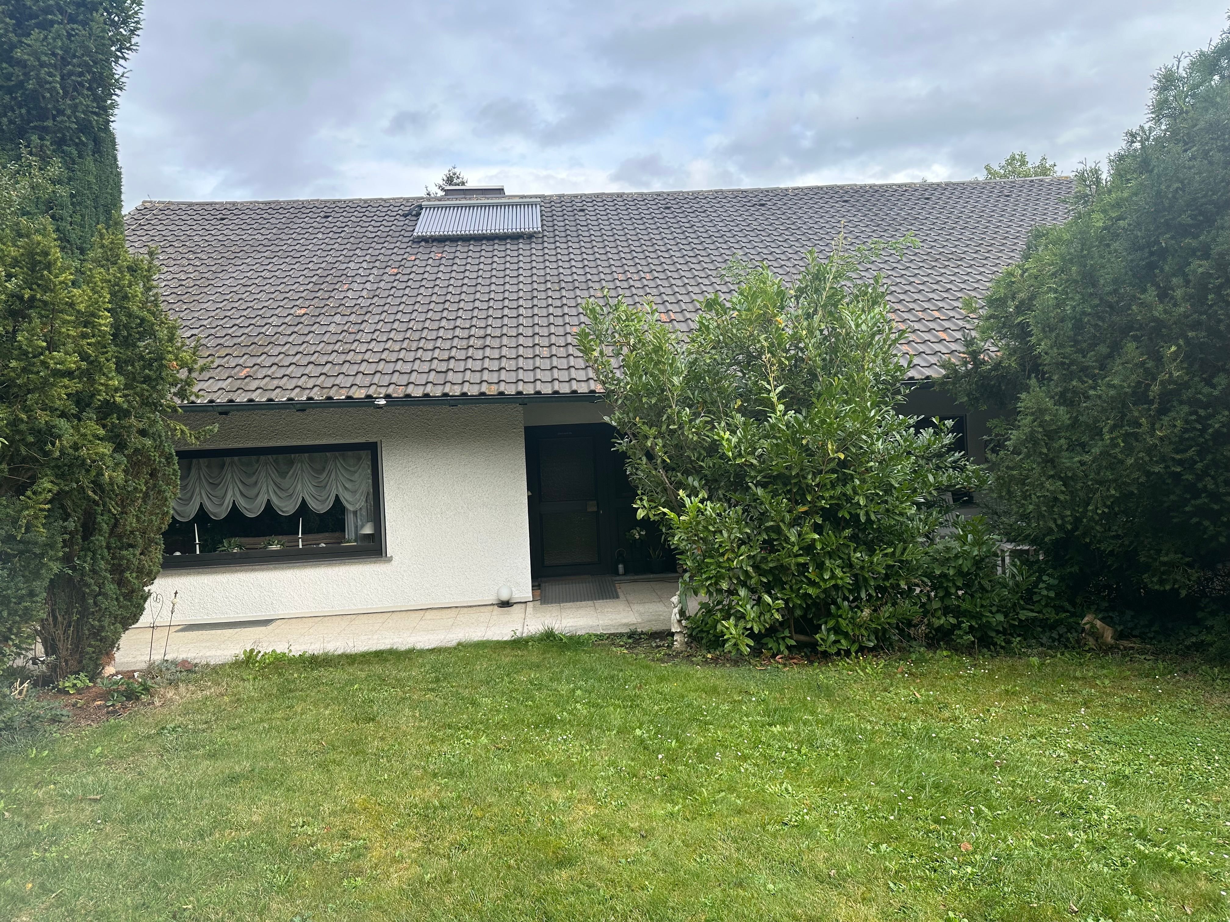 Einfamilienhaus zum Kauf 375.000 € 6 Zimmer 169 m²<br/>Wohnfläche 1.312 m²<br/>Grundstück Am Kutschenbuck 7 Langenfeld Langenfeld 91474