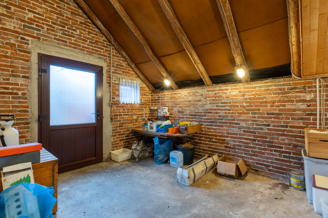 Immobilie in Moormerland - Älteres Fehnhaus in ruhiger Siedlungslage Nähe Zentrum Warsingsfehn - Bild 2