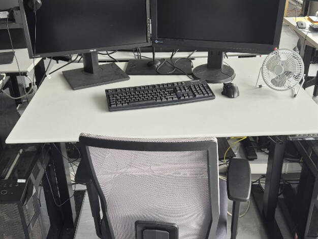 Bürofläche zur Miete provisionsfrei 330 € 4 m² Bürofläche Adi-Maislinger-Straße Sendling-Westpark München 81373