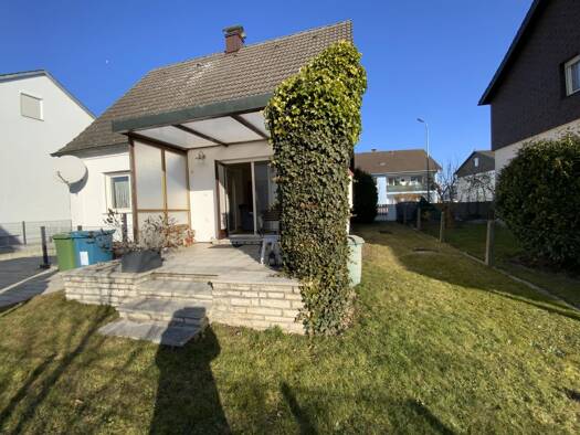 Einfamilienhaus zum Kauf 349.000 € 3 Zimmer 100 m² 268 m² Grundstück frei ab sofort Unterhaunstadt Ingolstadt 85055