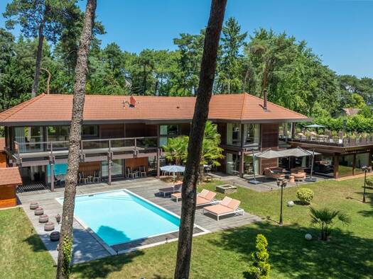 Einfamilienhaus zum Kauf 4.300.000 € 9 Zimmer 448 m² 2.406 m² Grundstück Sciez 74140