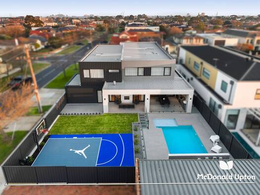 Einfamilienhaus zum Kauf 845 m² Grundstück 42 Forrester Street ESSENDON 3040