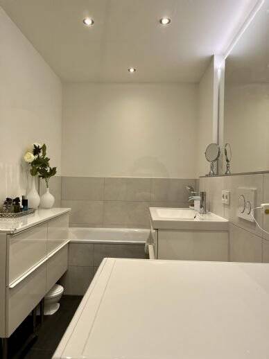 Property thumbnail 12