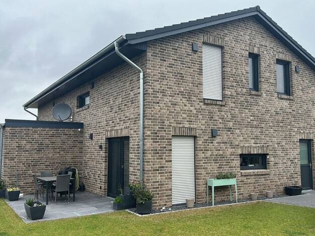 Doppelhaushälfte zur Miete 1.200 € 3 Zimmer 101 m² 597 m² Grundstück frei ab 01.10.2026 Warstade Hemmoor 21745