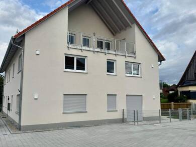 Wohnung zur Miete 1.136 € 4 Zimmer 106 m² Dachgeschoss, 2. Geschoss frei ab sofort Niederumelsdorf Siegenburg 93354