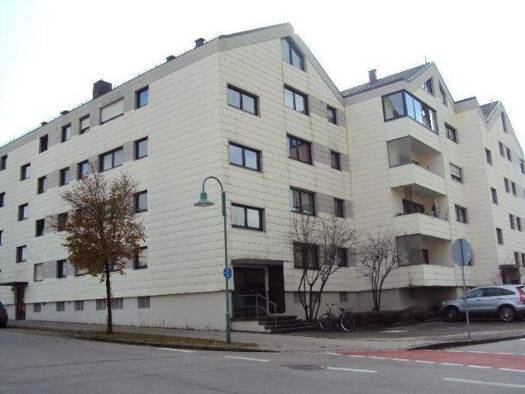 Wohnung zur Miete 750 € 3 Zimmer 76,2 m² 3. Geschoss frei ab sofort Piracher Straße 41 Burghausen Burghausen 84489