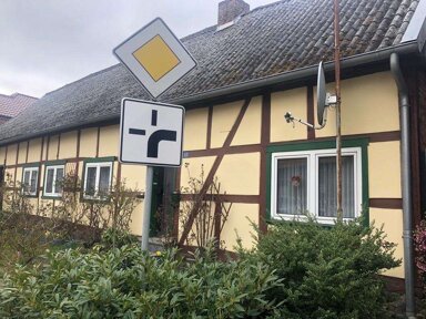 Mehrfamilienhaus zur Miete 880 € 6 Zimmer 150 m² 420 m² Grundstück Jahrstedt Klötze 38486