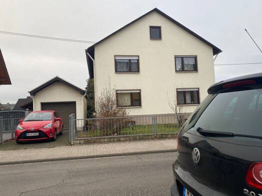 Wohnung zur Miete 820 € 3 Zimmer 92 m² Geschoss 1/2 frei ab 01.03.2026 Urmitz-Bahnhof Mülheim-Kärlich 56218