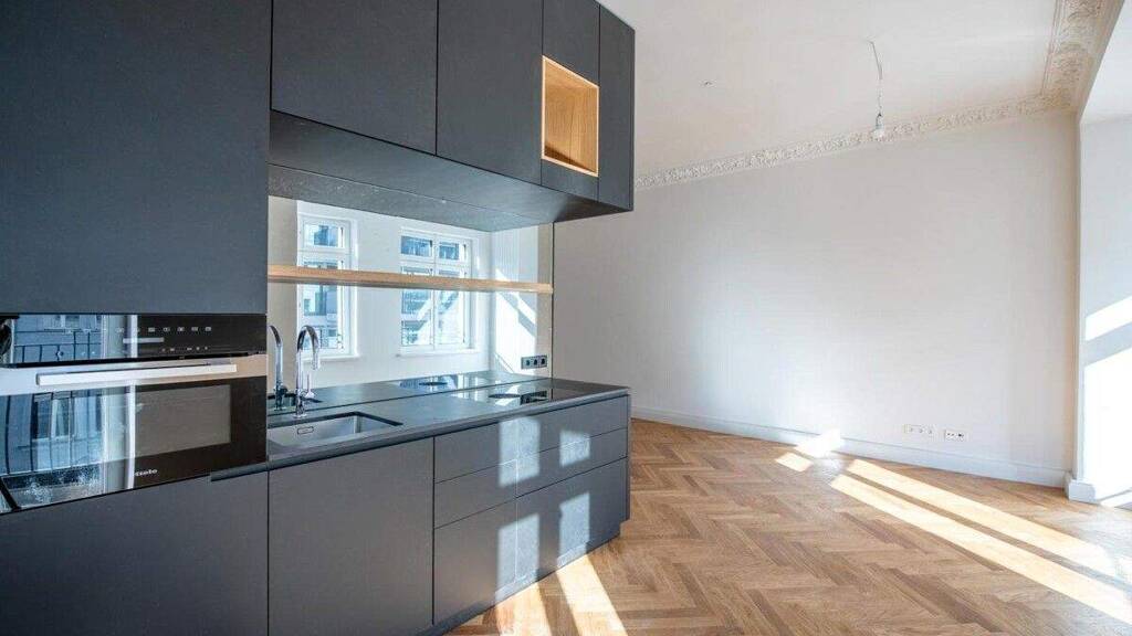 Studio zur Miete 1.639 € 1 Zimmer 45,5 m² 4. Geschoss frei ab sofort Wöhlertstraße 21 Mitte Berlin 10115