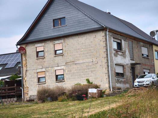 Doppelhaushälfte zum Kauf 169.000 € 8 Zimmer 235 m² 1.400 m² Grundstück Bergen 55608