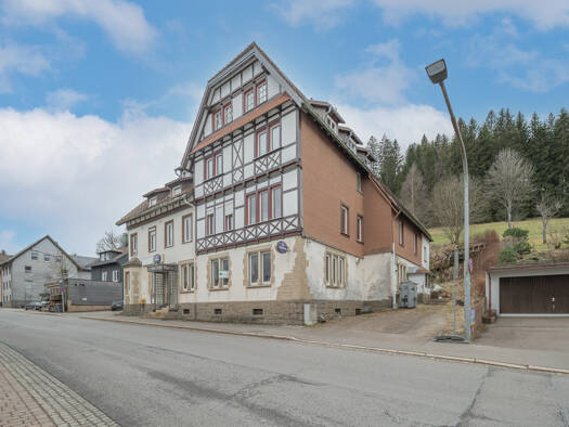 Hotel zum Kauf 599.900 € 21 Zimmer 1.349 m² Grundstück Stadtgebiet Furtwangen 78120