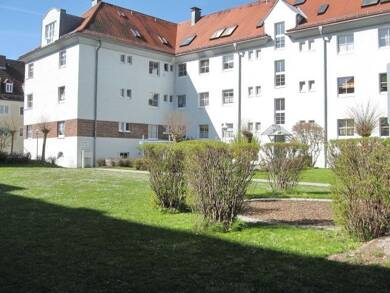 Wohnung zur Miete 847 € 4 Zimmer 105,4 m² 1. Geschoss frei ab sofort Haubensteigweg 8 Kempten Kempten (Allgäu) 87439