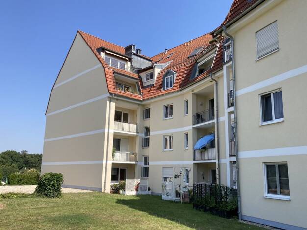 Wohnung zum Kauf 74.000 € 2 Zimmer 57,1 m² Dachgeschoss, 4. Geschoss Rosa-Luxemburg-Str. 90 Nordvorstadt 152 Zwickau 08058