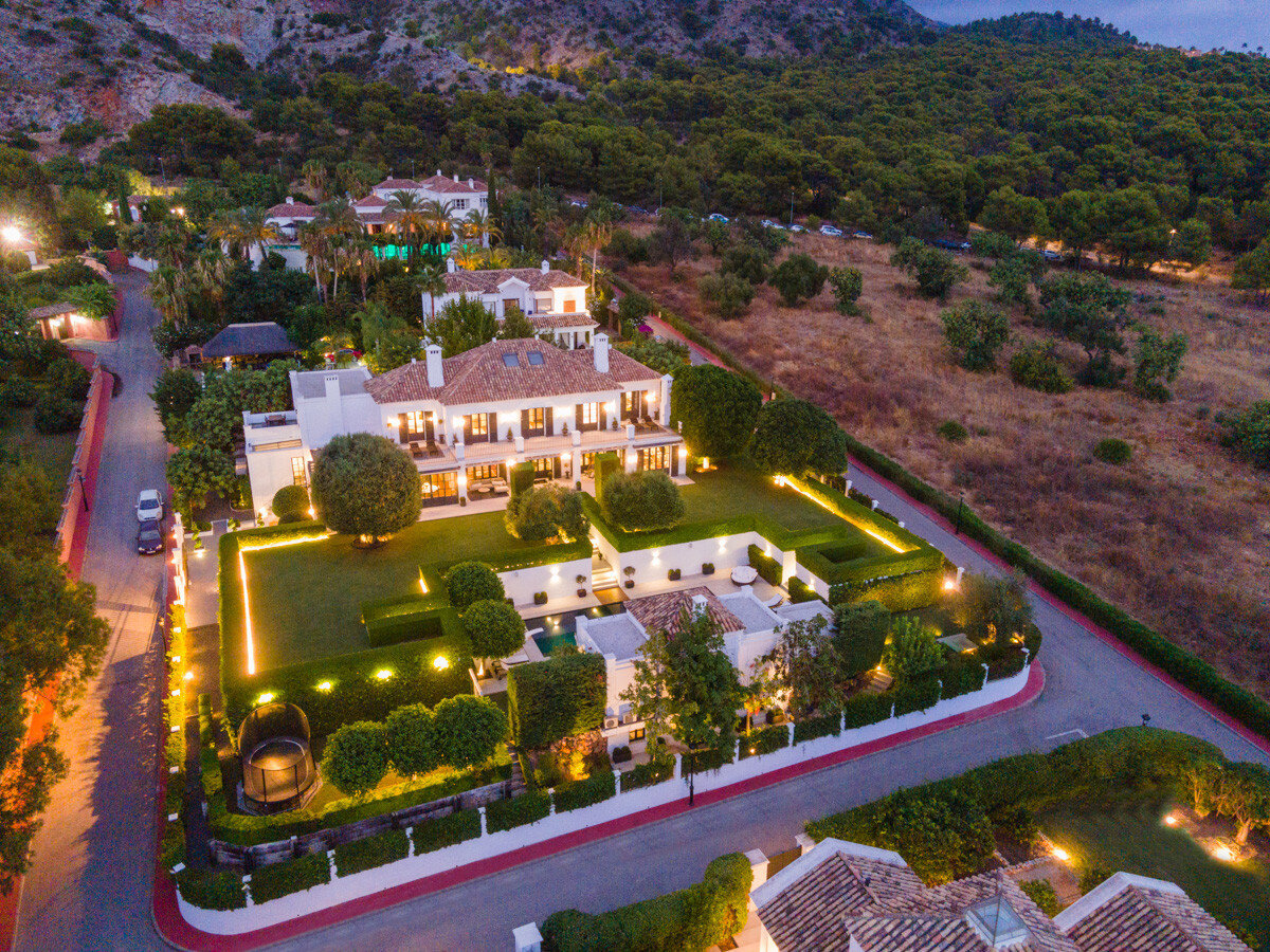 Villa zum Kauf 13.950.000 € 8 Zimmer 931 m²<br/>Wohnfläche 2.573 m²<br/>Grundstück Marbella Golden Mile 29600