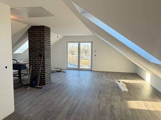 Wohnung zur Miete 935 € 4 Zimmer 110 m² Groß Plasten 17192