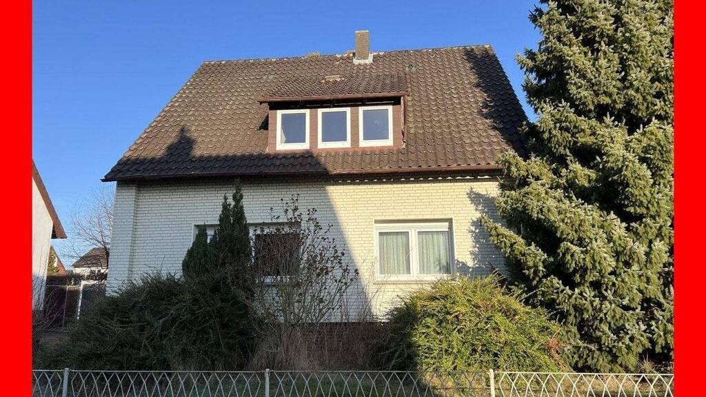 Einfamilienhaus zum Kauf 299.000 € 5 Zimmer 120 m² 678 m² Grundstück frei ab sofort Algermissen 31191