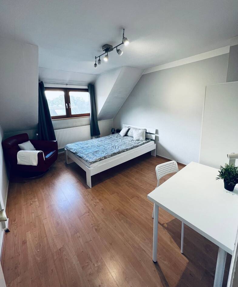 WG-Zimmer zur Miete 620 € Dachgeschoss, 1. Geschoss Buntentor Bremen 28201