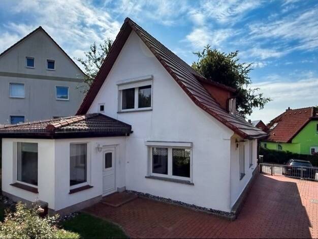 Einfamilienhaus zum Kauf 220.000 € 3 Zimmer 110 m² 686 m² Grundstück Bergen 18528