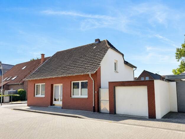Einfamilienhaus zum Kauf 198.000 € 6 Zimmer 145 m² 413 m² Grundstück Emsdetten 48282