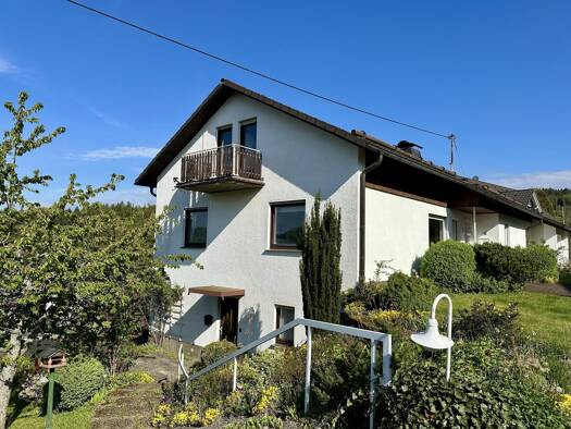 Einfamilienhaus zum Kauf 199.000 € 8 Zimmer 207 m² 1.159 m² Grundstück frei ab 01.10.2026 Würdinghausen Kirchhundem 57399