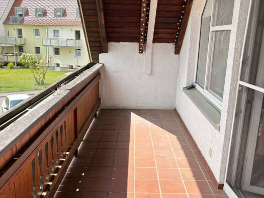 Wohnung zur Miete 1.000 € 4,5 Zimmer 100 m² Dachgeschoss, 1. Geschoss frei ab sofort Kitzingen Kitzingen 97318