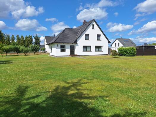 Einfamilienhaus zum Kauf 537.000 € 6 Zimmer 176,2 m² 1.420 m² Grundstück frei ab 01.07.2026 Greifswald 17493