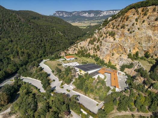 Grundstück zum Kauf 4.900.000 € 26.429 m² Grundstück Winzendorf-Muthmannsdorf 2722