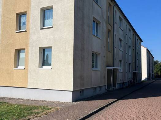 Wohnung zur Miete 320 € 3 Zimmer 64 m² frei ab 01.06.2026 Wasserstraße 14 Ivenack 17153