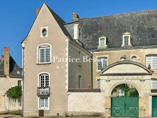 Reihenmittelhaus zum Kauf 475.000 € 8 Zimmer 224 m² Baugé 49150