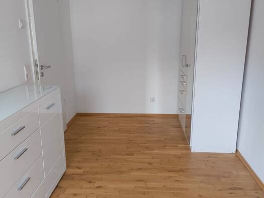 Wohnung zur Miete 350 € 1 Zimmer 12 m² Geschoss 2/4 frei ab sofort Erisdorfer Straße 40 Birkach Stuttgart 70599