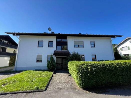 Wohnung zum Kauf 238.000 € 2 Zimmer 66 m² 2 Geschosse Königsberger Straße 8 Kiefersfelden 83088