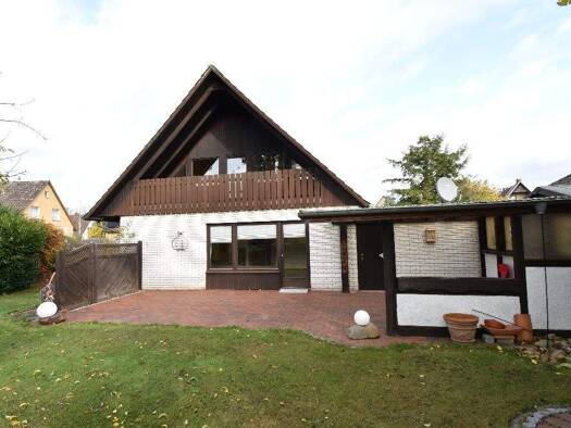 Haus zum Kauf 225.000 € 5 Zimmer 148 m² 612 m² Grundstück Veerßen Uelzen 29525