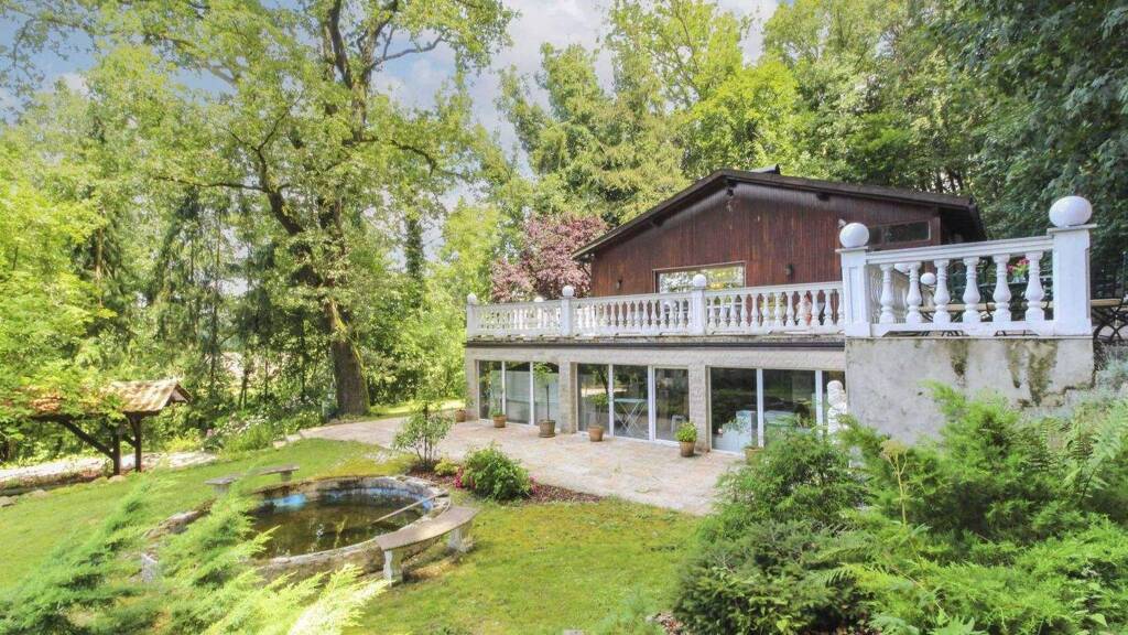 Einfamilienhaus zum Kauf 599.000 € 6 Zimmer 249,2 m² 1.820,2 m² Grundstück Auloh Landshut 84036