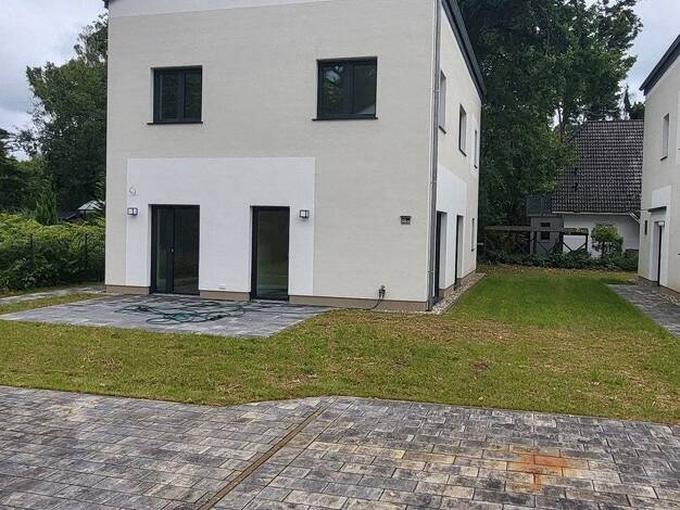 Einfamilienhaus zum Kauf - Erstbezug provisionsfrei 775.000 € 7 Zimmer 150 m² 520 m² Grundstück Finkenweg 16 Falkensee 14612