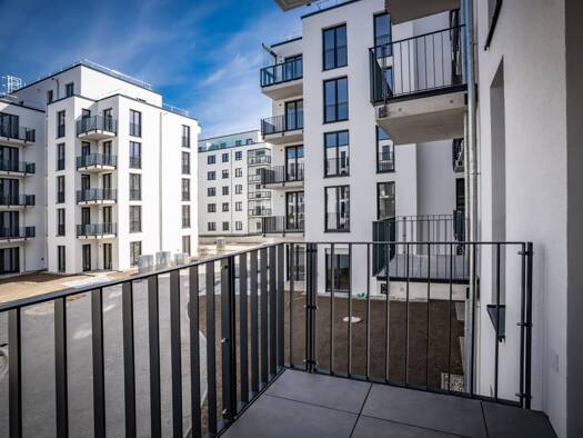 Wohnung zur Miete - Erstbezug nur mit Wohnberechtigungsschein 880 € 3 Zimmer 76,5 m² 4. Geschoss frei ab 16.11.2026 Konrad-Wolf-Straße Alt-Hohenschönhausen Lichtenberg 13055