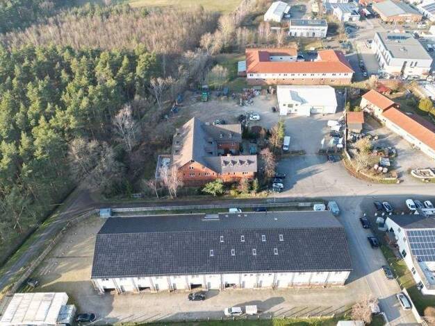 Bürofläche zur Miete 8,50 € 1.333,1 m² Bürofläche Isenbüttel 38550