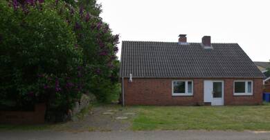 Einfamilienhaus zum Kauf 165.000 € 4 Zimmer 107,1 m² 899 m² Grundstück Süderhastedt 25727