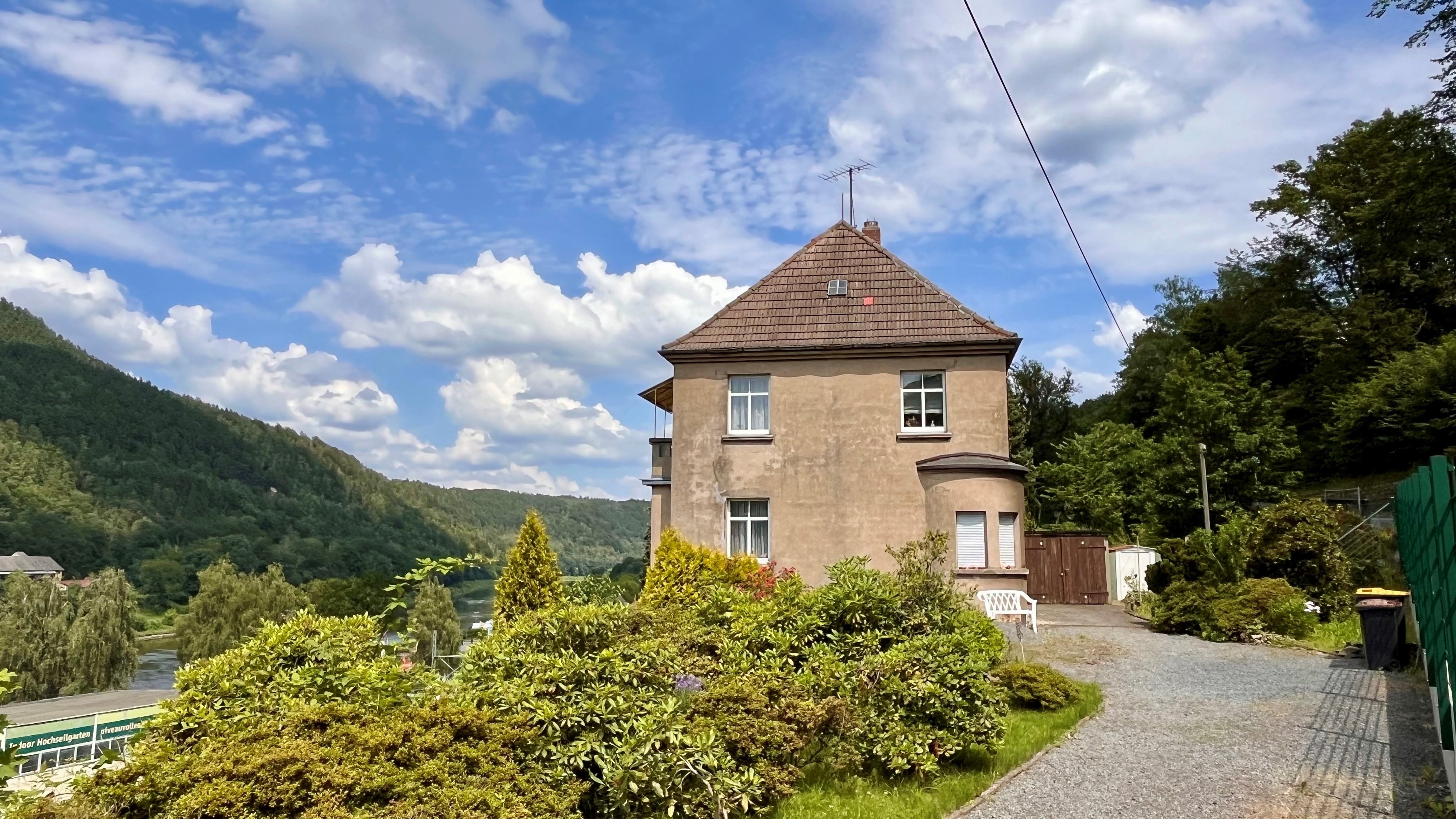 Einfamilienhaus zum Kauf 250.000 € 6 Zimmer 112 m²<br/>Wohnfläche 838 m²<br/>Grundstück Königstein Königstein 01824