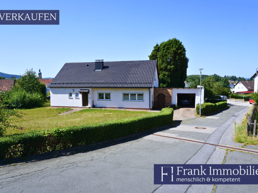 Einfamilienhaus zum Kauf 229.000 € 7 Zimmer 140 m² 1.391 m² Grundstück frei ab 01.09.2026 Waldmünchen Waldmünchen 93449