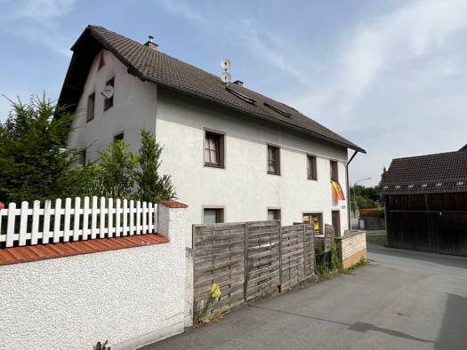Haus zum Kauf 365.000 € 158 m² 677 m² Grundstück Wiesenfelden 94344