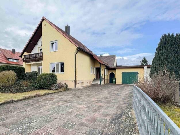 Einfamilienhaus zum Kauf 355.000 € 6 Zimmer 131 m² 784 m² Grundstück Sünching 93104