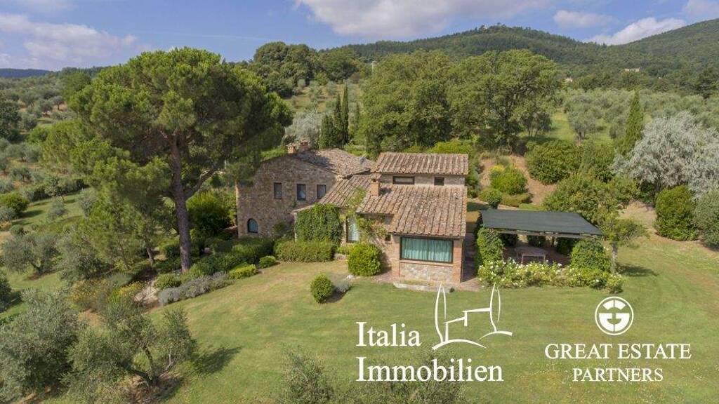 Bauernhaus zum Kauf 1.750.000 € 13 Zimmer 405 m² 46.000 m² Grundstück Cetona 53040