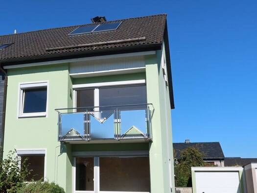 Doppelhaushälfte zum Kauf 179.000 € 5 Zimmer 89,5 m² 357 m² Grundstück Schwarzenbach a Wald Schwarzenbach a.Wald 95131