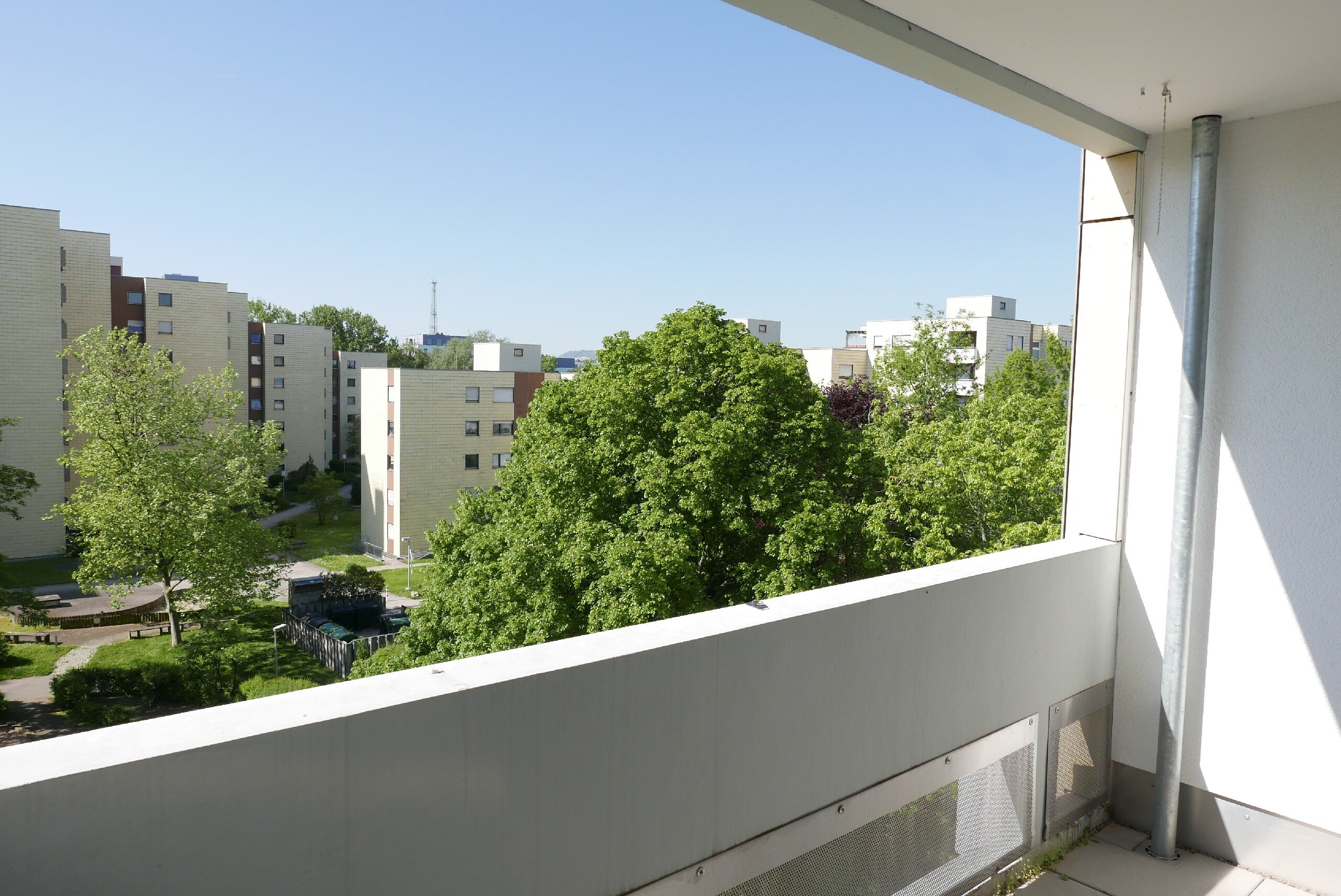 Wohnung zum Kauf 225.000 € 2 Zimmer 59,4 m²<br/>Wohnfläche 4. OG<br/>Geschoss Möhringen - Nord Stuttgart 70567