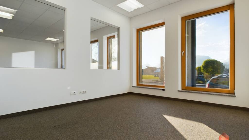 Bürofläche zur Miete 2.500 € 182,7 m² Bürofläche Ebbs 6341