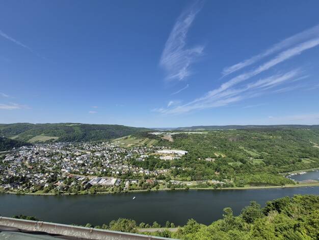 Reihenendhaus zum Kauf 220.000 € 9 Zimmer 190,3 m² 1.225 m² Grundstück Starkenburg 56843