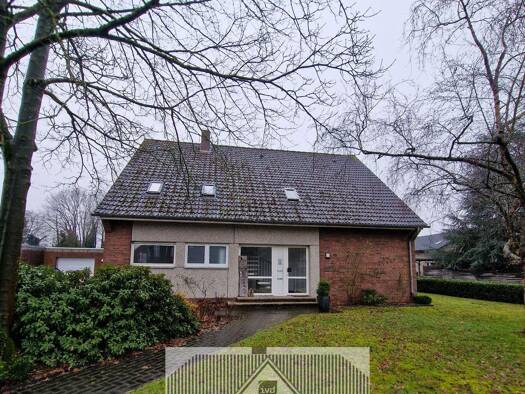 Wohnung zur Miete 850 € 4 Zimmer 108 m² frei ab sofort Papenburg 26871