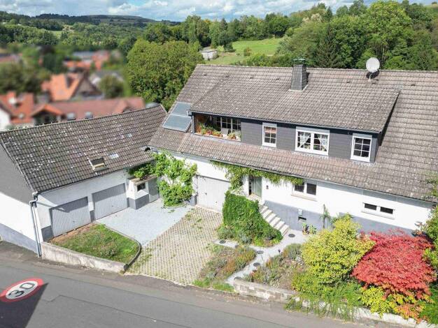 Mehrfamilienhaus zum Kauf 295.000 € 8 Zimmer 234 m² 644 m² Grundstück Rinderbügen Büdingen 63654